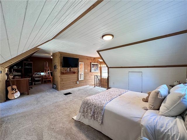 419 W Neshannock Ave, New Wilmington Boro, PA 16142