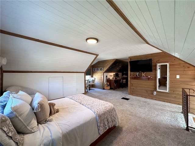 419 W Neshannock Ave, New Wilmington Boro, PA 16142