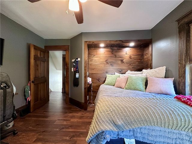 419 W Neshannock Ave, New Wilmington Boro, PA 16142