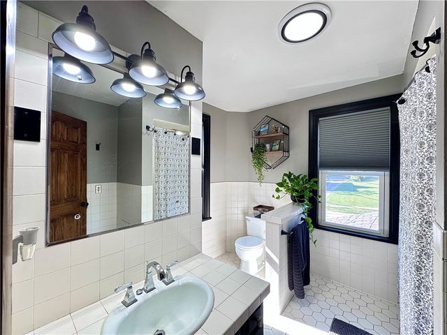 419 W Neshannock Ave, New Wilmington Boro, PA 16142