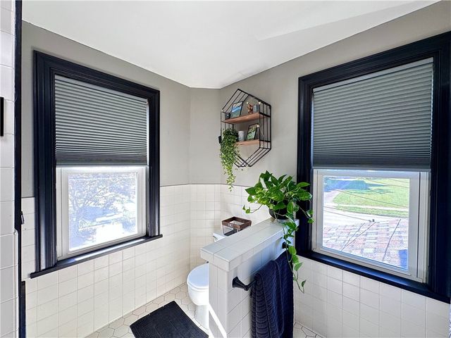 419 W Neshannock Ave, New Wilmington Boro, PA 16142