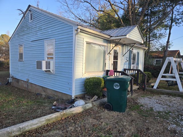 100 Indian Creek Rd, Mc Ewen, TN 37101