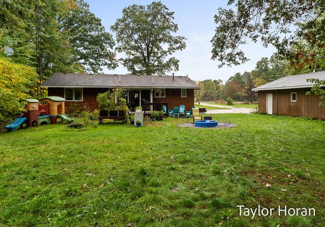 3120 Dalson Road, Twin Lake, MI 49457
