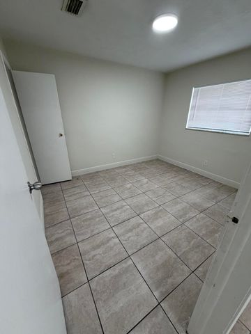 4141 SW 20TH Street 1-5, West Park, FL 33023