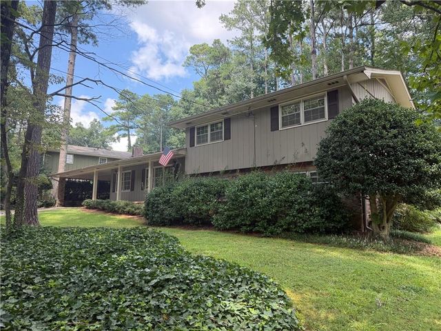 3887 Menlo Drive, Atlanta, GA 30340