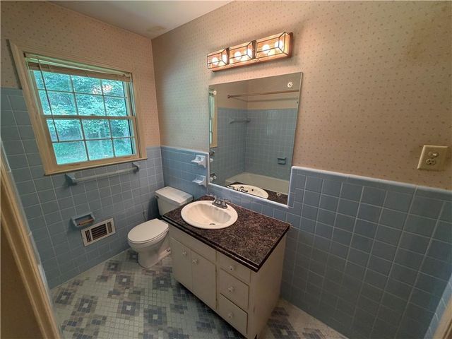 3887 Menlo Drive, Atlanta, GA 30340