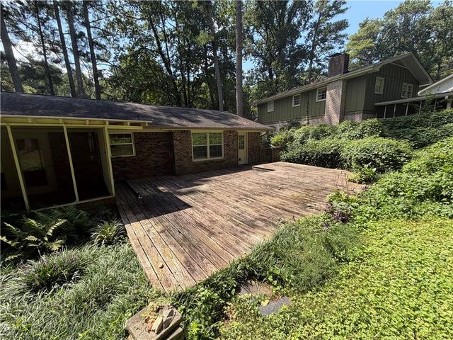 3887 Menlo Drive, Atlanta, GA 30340