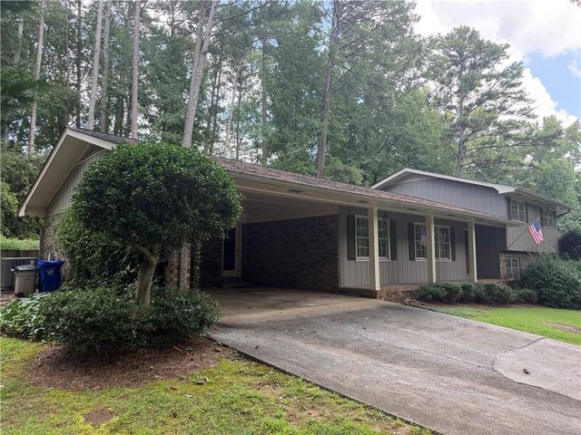 3887 Menlo Drive, Atlanta, GA 30340