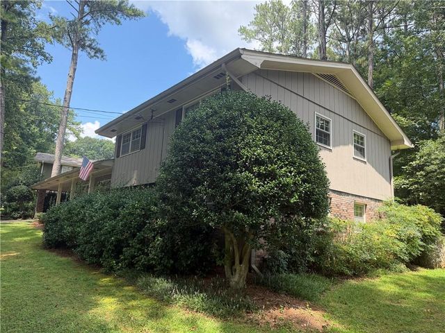 3887 Menlo Drive, Atlanta, GA 30340