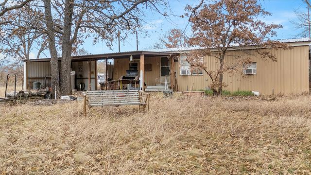 363 Private Road 1784, Sunset, TX 76270
