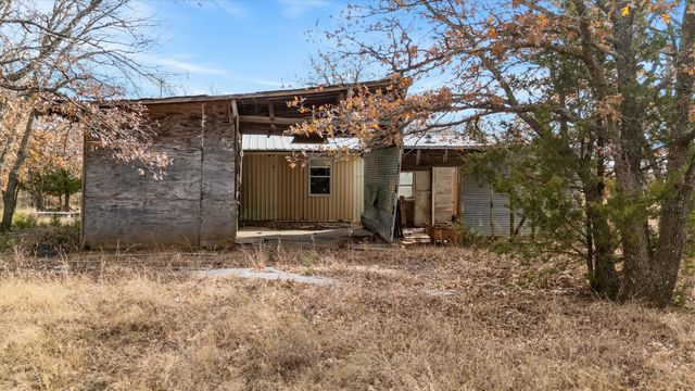 363 Private Road 1784, Sunset, TX 76270