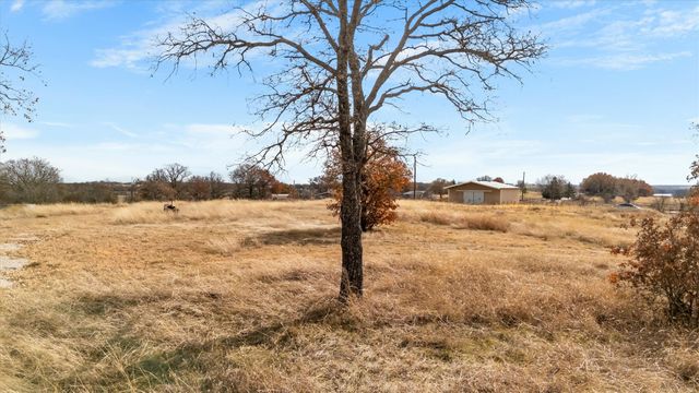 363 Private Road 1784, Sunset, TX 76270