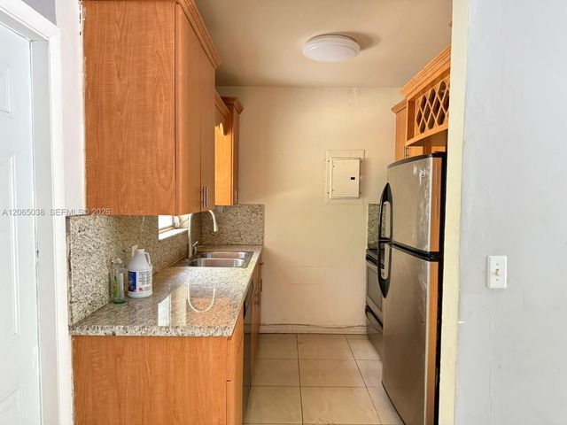 951 NE 157th Terrace, North Miami Beach, FL 33162