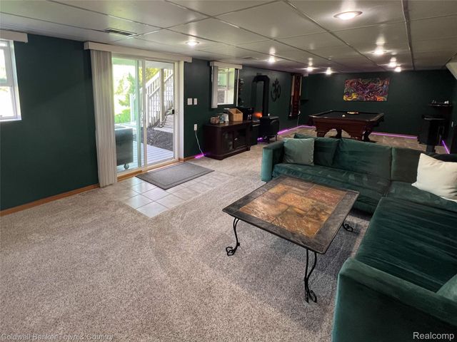 717 N Youngs Road, Attica Township, MI 48412