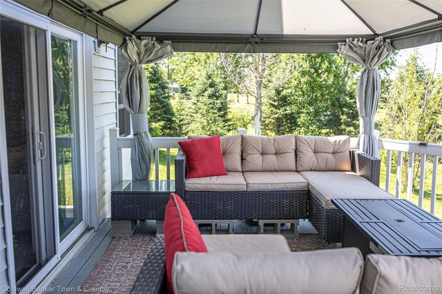 717 N Youngs Road, Attica Township, MI 48412