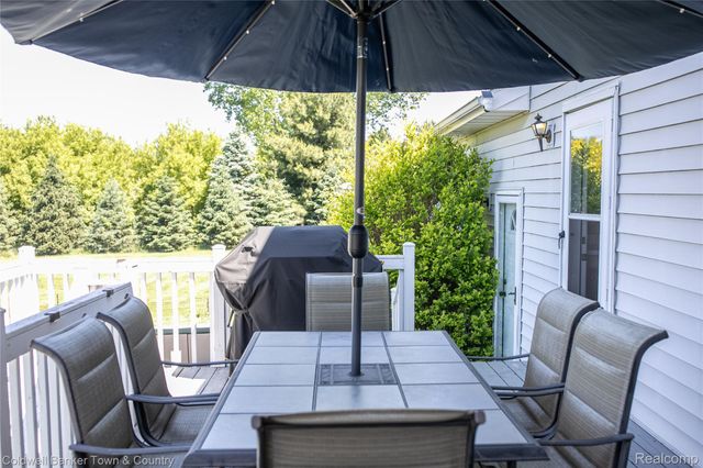 717 N Youngs Road, Attica Township, MI 48412