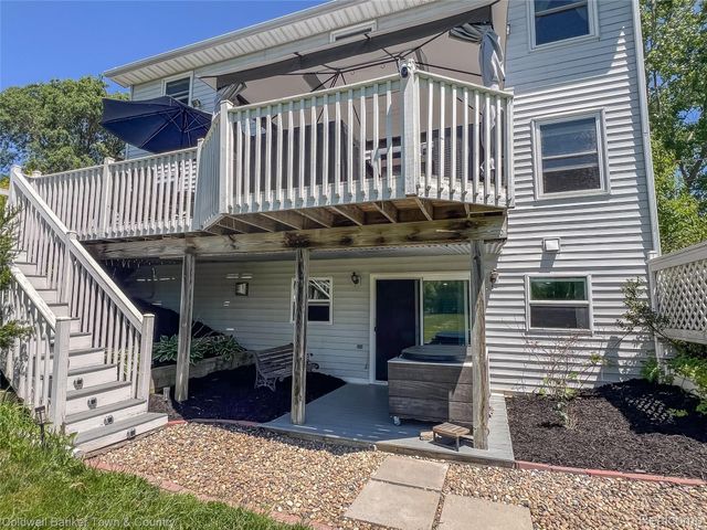 717 N Youngs Road, Attica Township, MI 48412