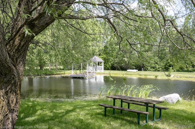 717 N Youngs Road, Attica Township, MI 48412