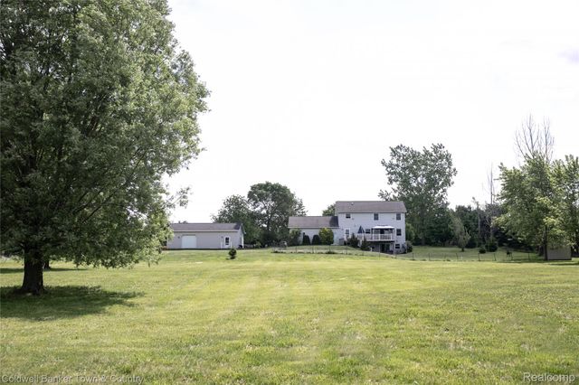 717 N Youngs Road, Attica Township, MI 48412