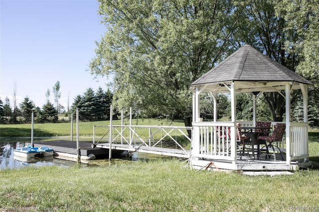 717 N Youngs Road, Attica Township, MI 48412