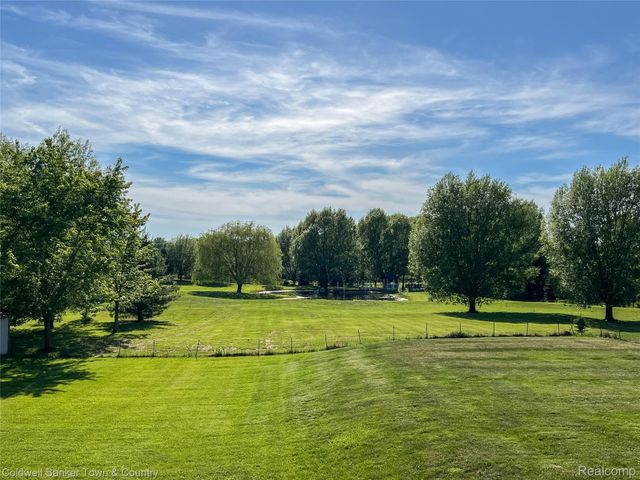 717 N Youngs Road, Attica Township, MI 48412