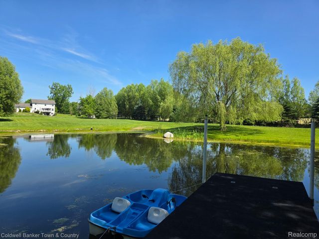 717 N Youngs Road, Attica Township, MI 48412