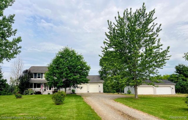 717 N Youngs Road, Attica Township, MI 48412