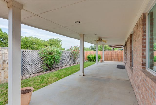 10837 Braemoor Drive, Fort Worth, TX 76052