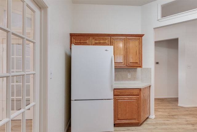 10837 Braemoor Drive, Fort Worth, TX 76052