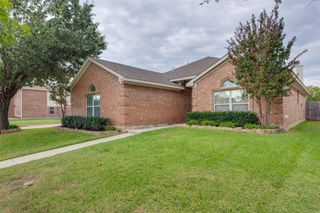 10837 Braemoor Drive, Fort Worth, TX 76052