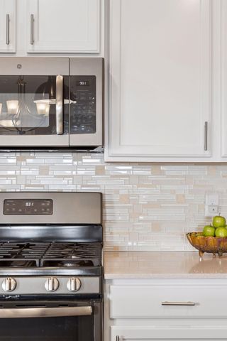 8067 Abercrombie Lane, Woodbury, MN 55129