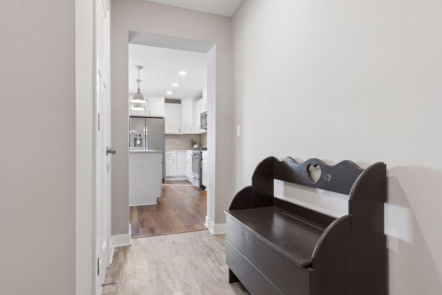 8067 Abercrombie Lane, Woodbury, MN 55129