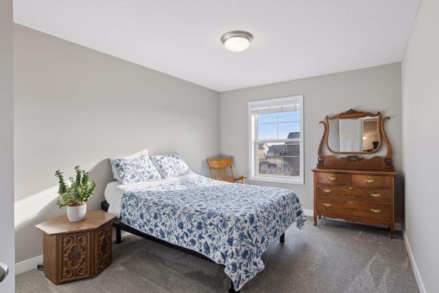 8067 Abercrombie Lane, Woodbury, MN 55129