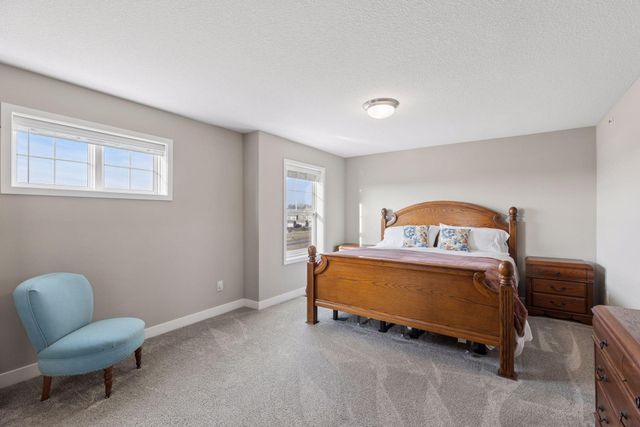 8067 Abercrombie Lane, Woodbury, MN 55129