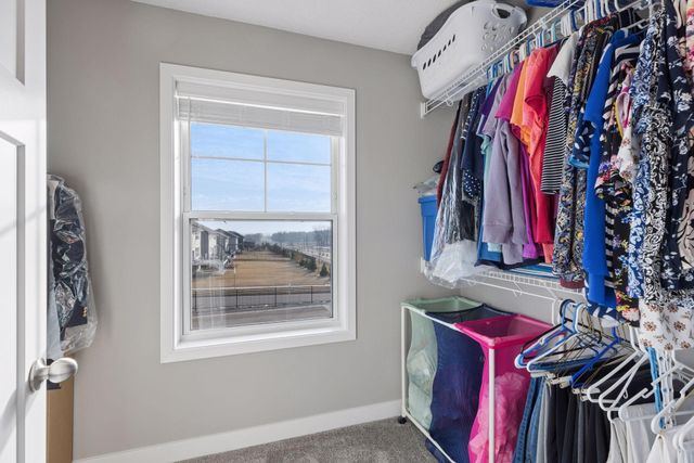 8067 Abercrombie Lane, Woodbury, MN 55129