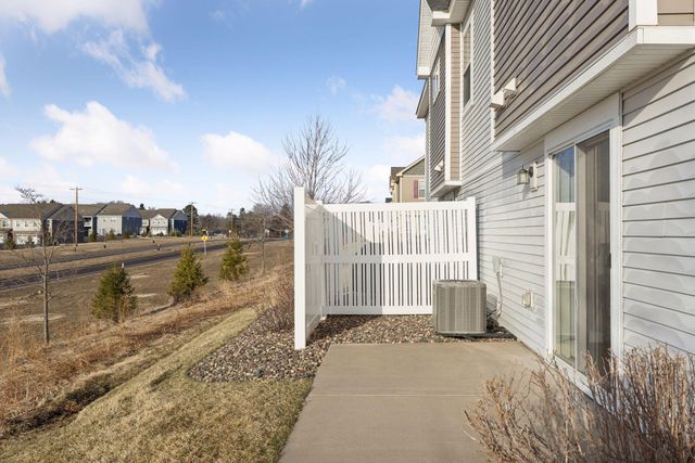 8067 Abercrombie Lane, Woodbury, MN 55129