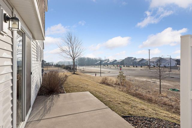 8067 Abercrombie Lane, Woodbury, MN 55129