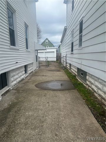 411 Upper Cambridge Avenue, Buffalo, NY 14215
