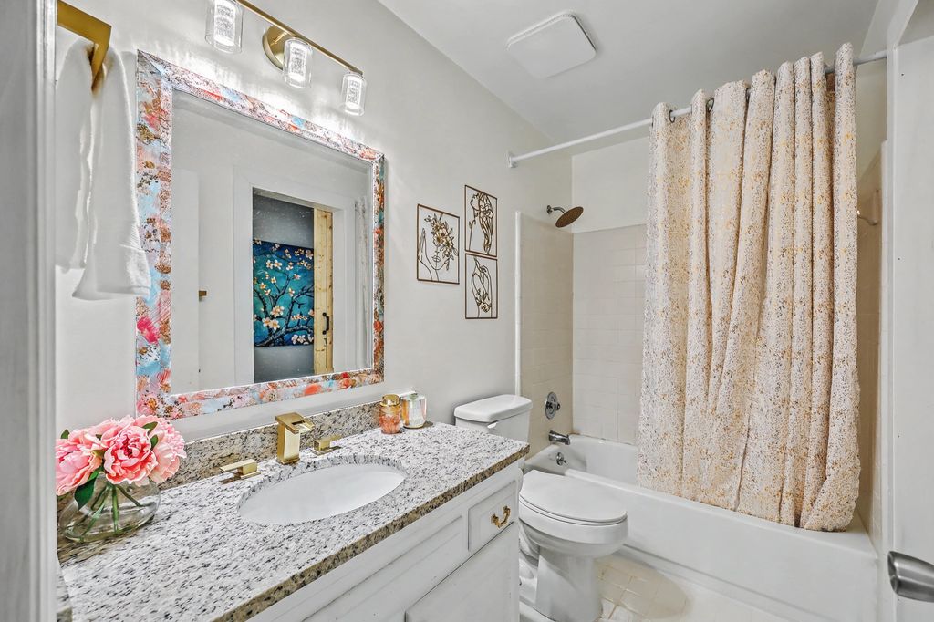 Image 23 of property listing at 1590 Wabeek Way, Charleston, SC 29414