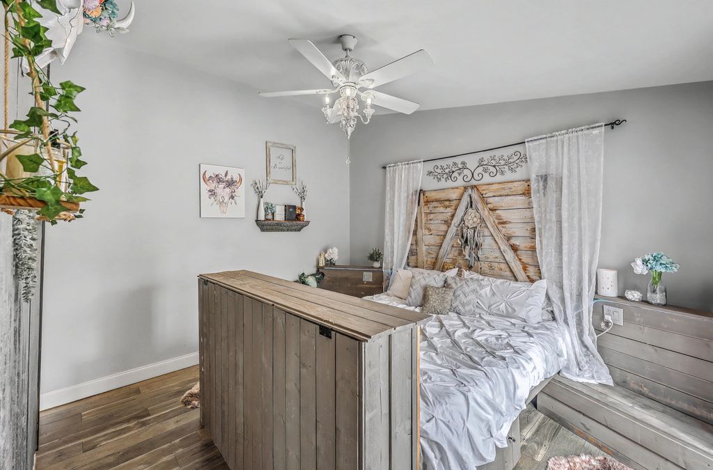 Image 28 of property listing at 1590 Wabeek Way, Charleston, SC 29414