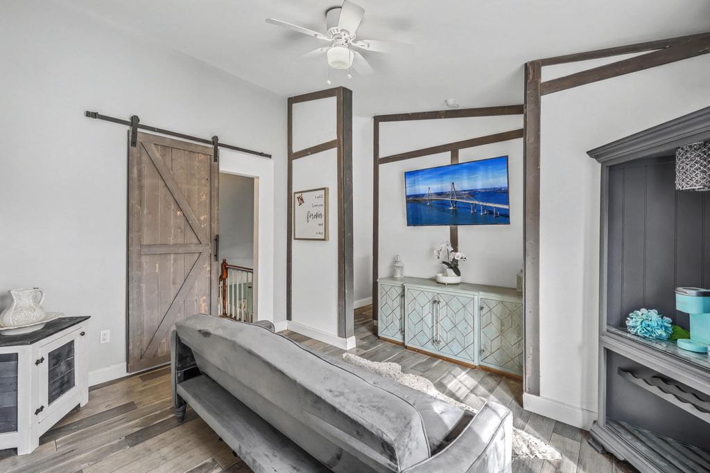 Image 29 of property listing at 1590 Wabeek Way, Charleston, SC 29414