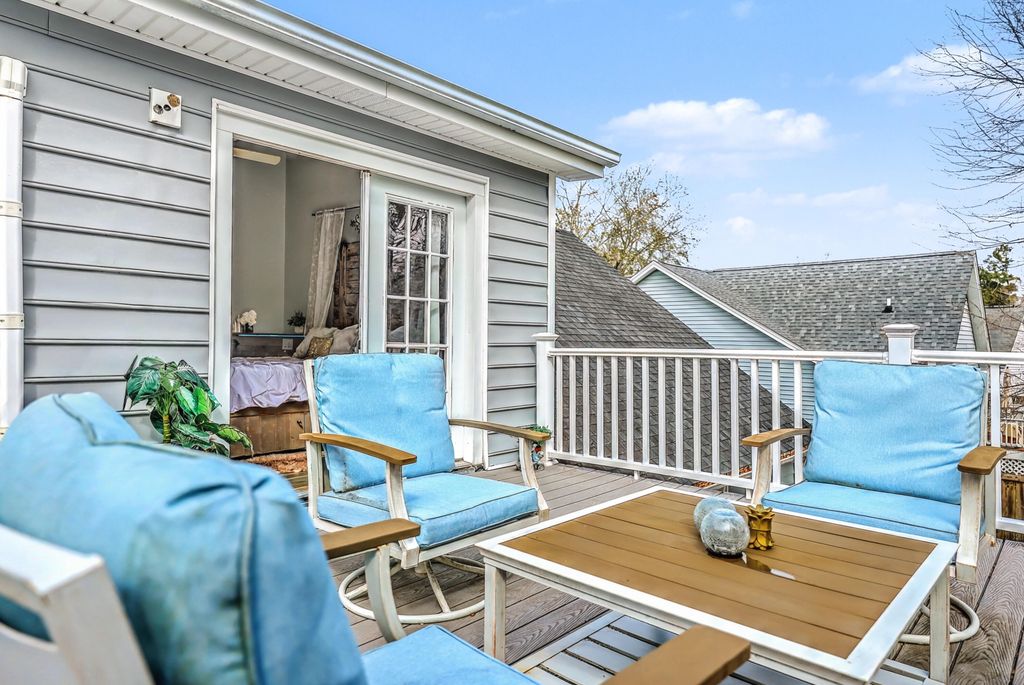 Image 39 of property listing at 1590 Wabeek Way, Charleston, SC 29414