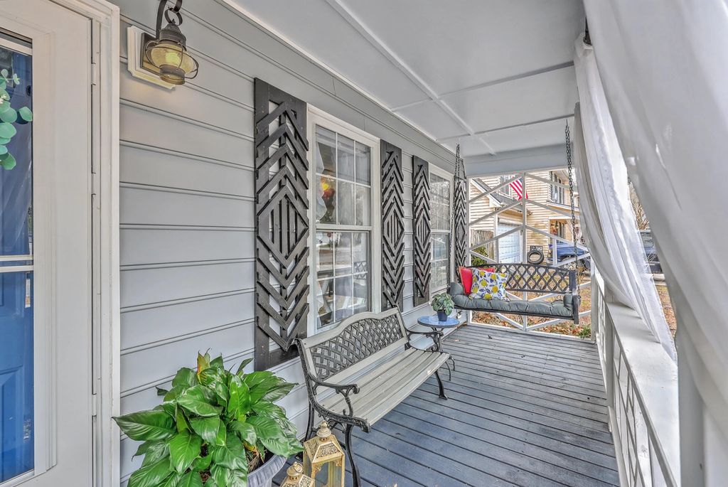 Image 51 of property listing at 1590 Wabeek Way, Charleston, SC 29414