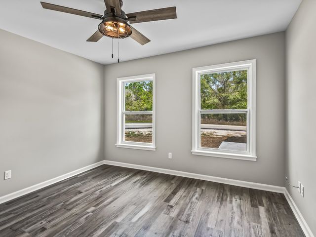 46 Lake Ellen Drive, Wakulla, FL 32327