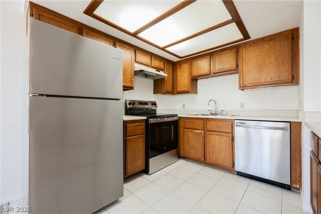 7944 Calico Vista Boulevard 201, Las Vegas, NV 89128