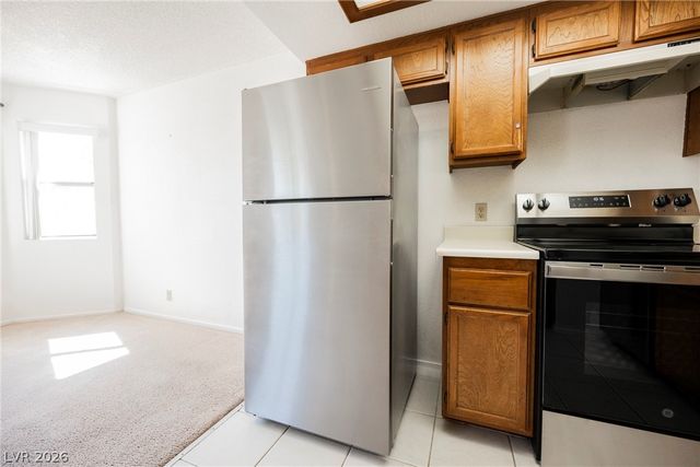 7944 Calico Vista Boulevard 201, Las Vegas, NV 89128