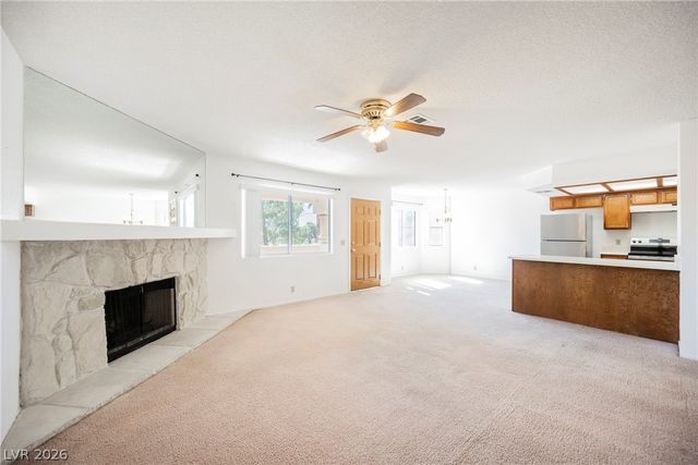 7944 Calico Vista Boulevard 201, Las Vegas, NV 89128