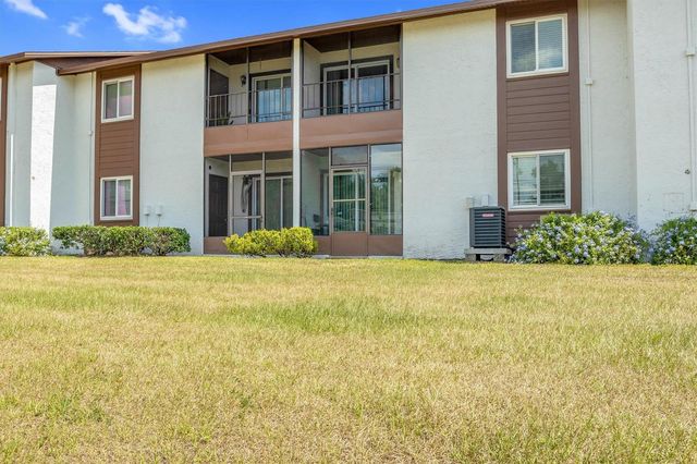 39132 COUNTY ROAD 54 2066, Zephyrhills, FL 33542