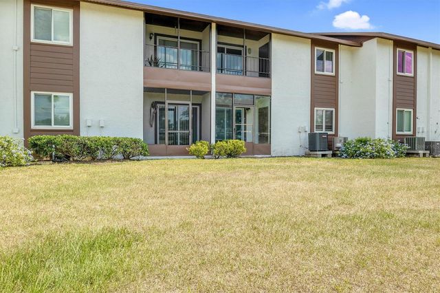 39132 COUNTY ROAD 54 2066, Zephyrhills, FL 33542