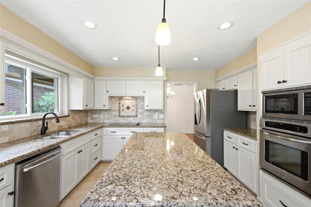 7239 N Hearthstone Green Drive, Houston, TX 77095